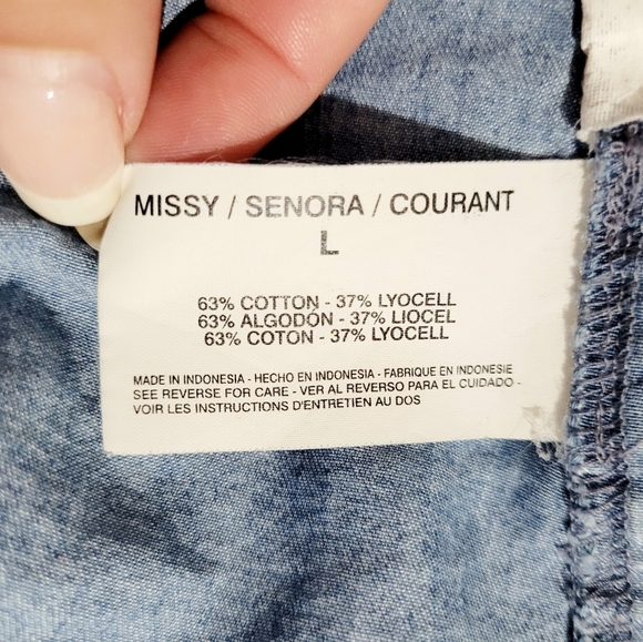 Gloria Vanderbilt Women’s Denim Chambray Button Front Tunic Shirt Top L Large - Picture 10 of 11